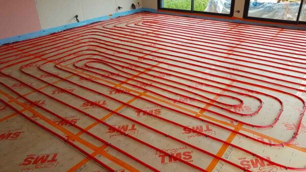 Installation chauffage central au sol avec PAC