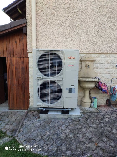 Installation d'une pompe à chaleur air/eau équipée à Saint-Pierre-en-Faucigny